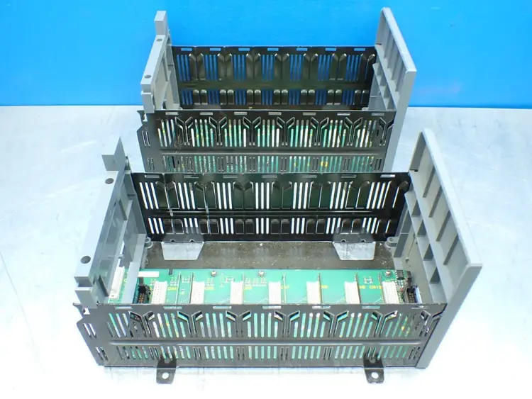 Used ALLENBRADLEY 1746A7 PLC Chassis Ohio US | HGR 24 #1064622