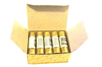 10 NEW BUSSMANN KAX-15 FUSES KAX15