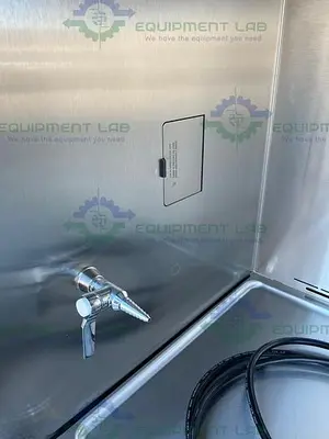 USED LABCONCO 302611100 CLASS II TYPE A2 LOGIC + BIOLOGICAL SAFETY CABINET 6 FT, 115V