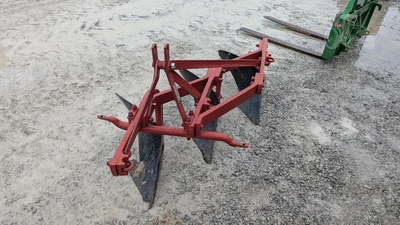 USED MASSEY FERGUSON 62