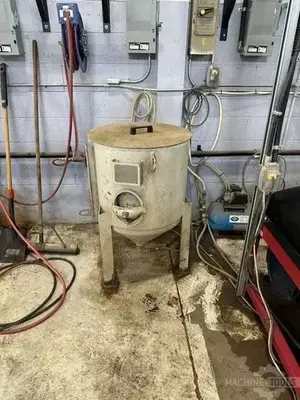 USED 2010 OMAX MAXIEM 1530