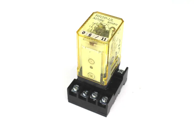 Used IDEC/ALLEN BRADLEY RR2P-UL / 700-HN125 Relays & Switches Kentucky US | Industrial Parts R Us Inc. #356641