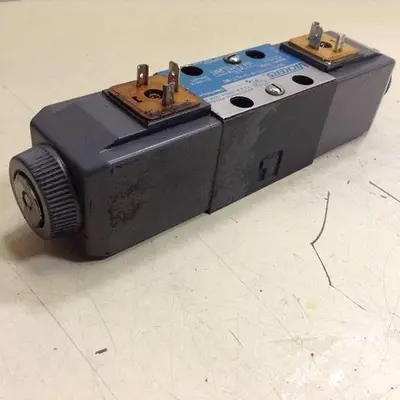 USED VICKERS DG4V-3-6C-M-U-HL7-60