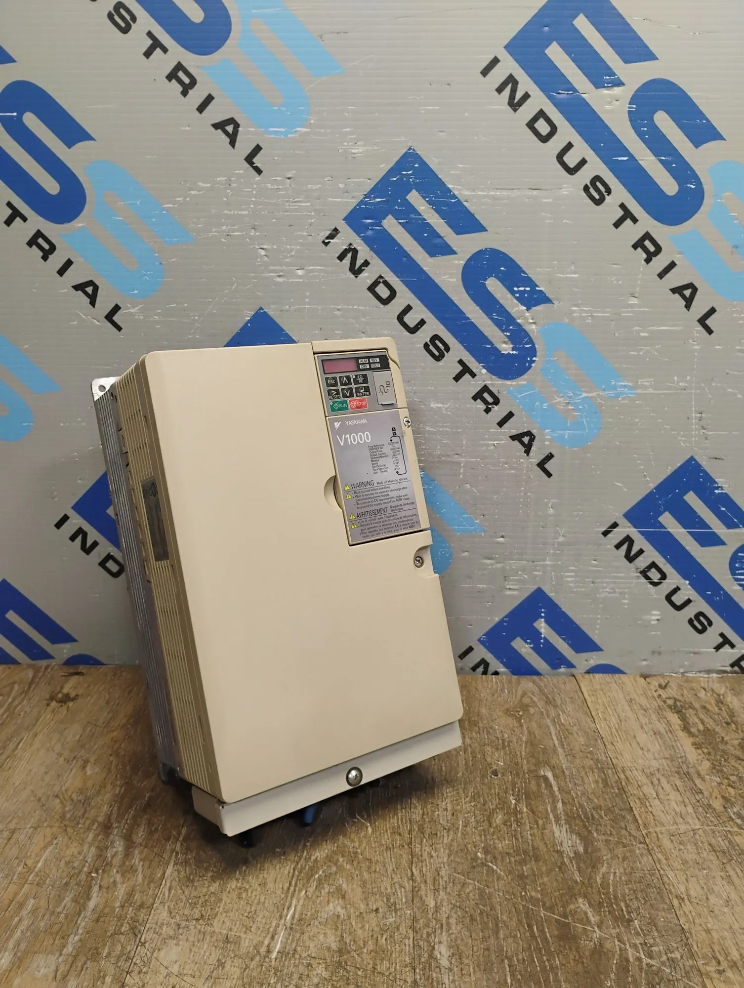 USED YASAKAWA CIMR-VU4A0031FAA