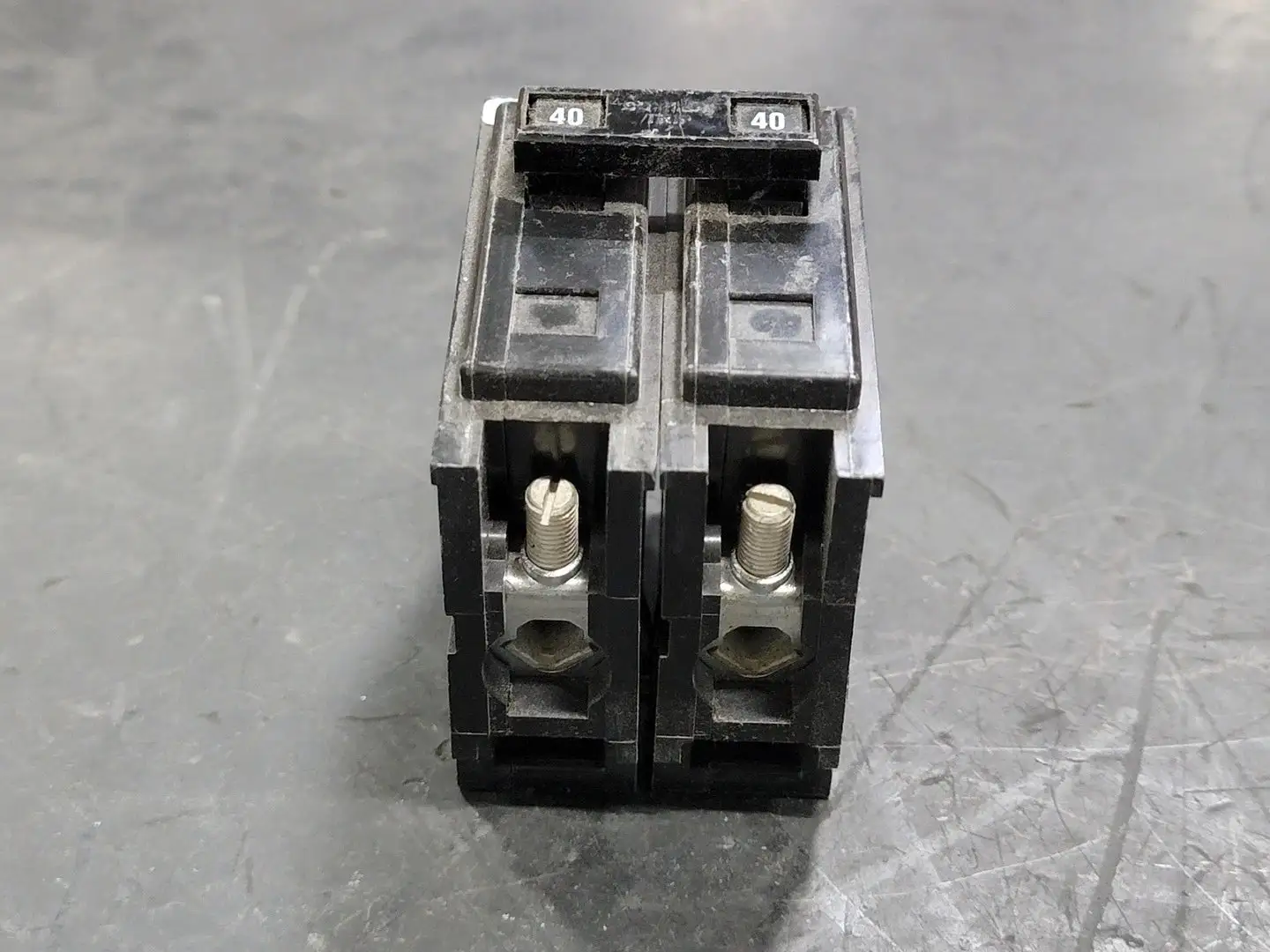 USED CUTLER-HAMMER BA220