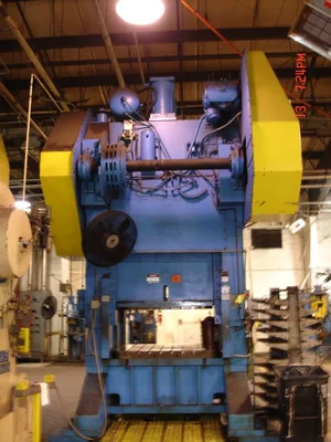 300 Ton, SOUTH BEND JOHNSON NO. S2-300-60X48, 8"STR, 22"SH, 60"X48"BA, WIN, 25SP