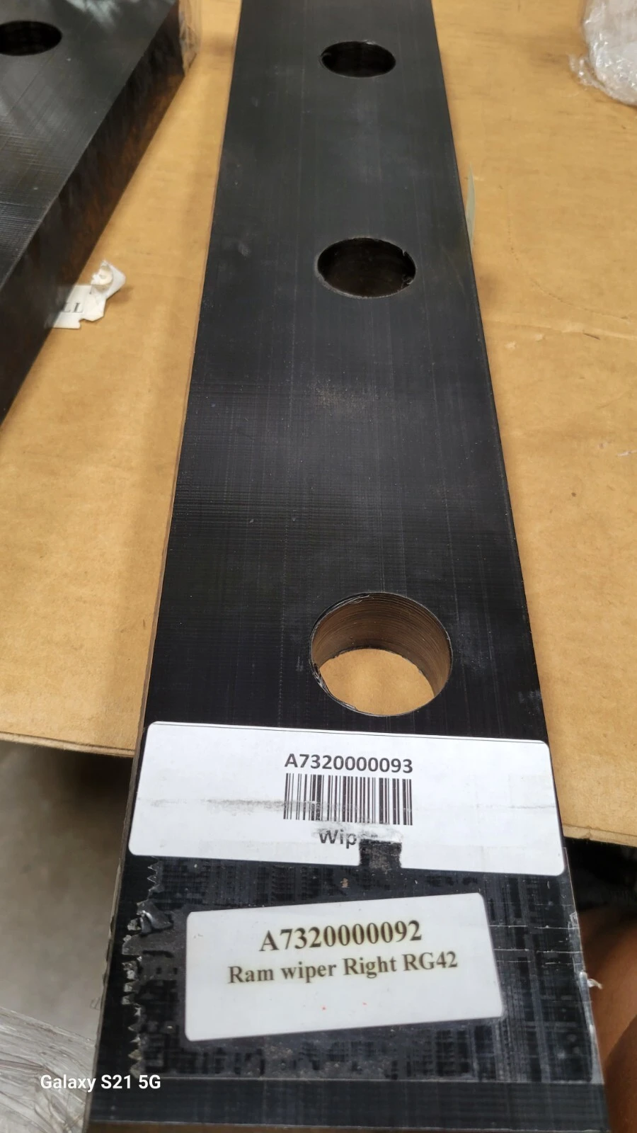 LEFT & RIGHT RAM WIPER UHMW RG42 30X536X110 A7320000092,  A7320000093