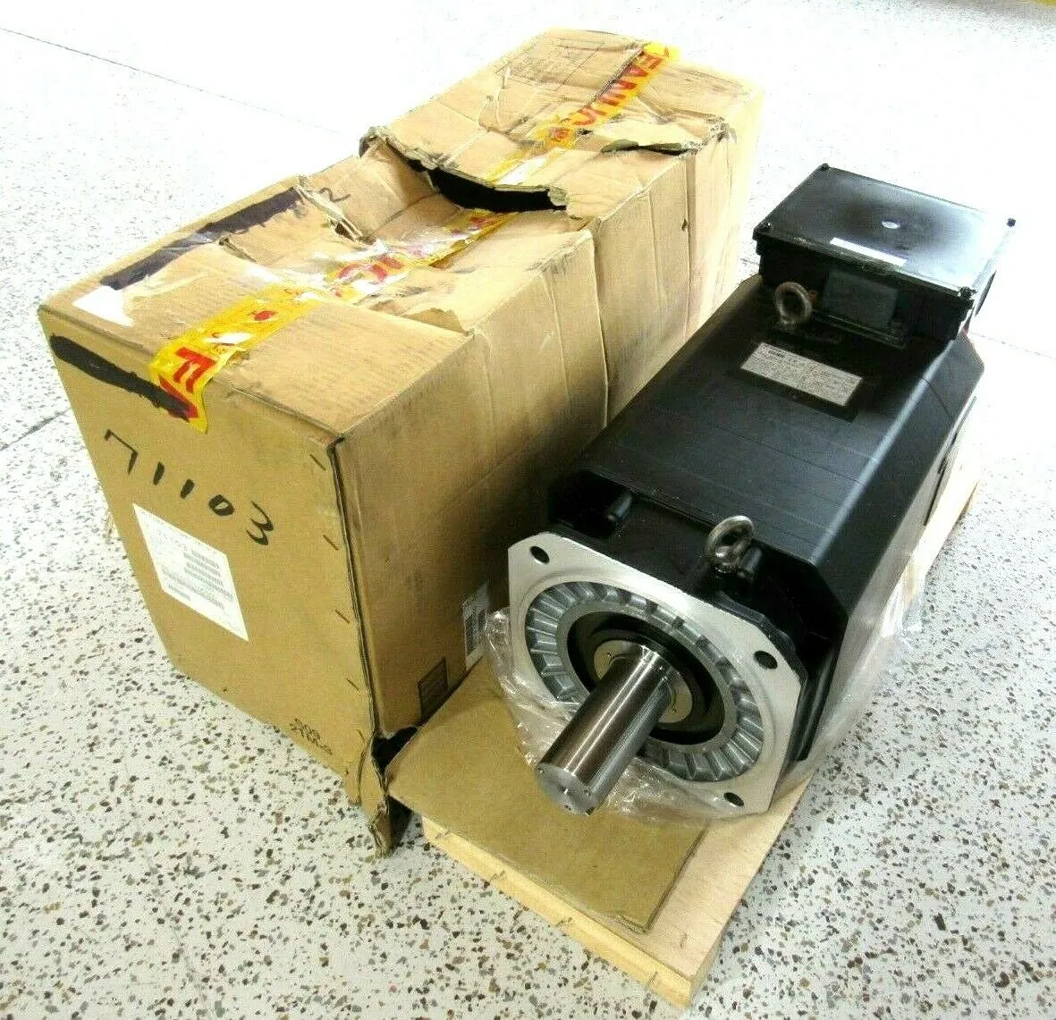 NEW GE FANUC A06B-0859-B102#3000 AC SPINDLE MOTOR X22/8000 A06B0859B1023000