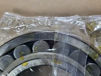 NEW SKF 22220 EK/C3