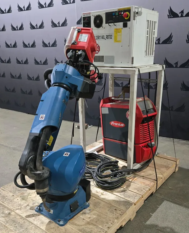 Used 2020 FANUC ArcMate 120iD + R-30iB PLUS + TPS 400i Robots Michigan US | iGAM Industrial Marketplace #1181948