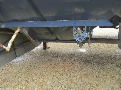 Used 2020 DOEPKER SUPER B GRAIN TRAILERS Grain Hopper Trailers Manitoba CA | Conquest Truck & Auto Sales #1421339