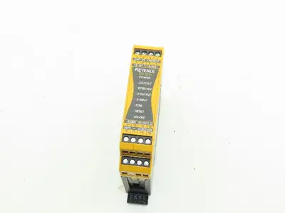Keyence SC-S11 Safety Controller Relay 24VDC 25ms