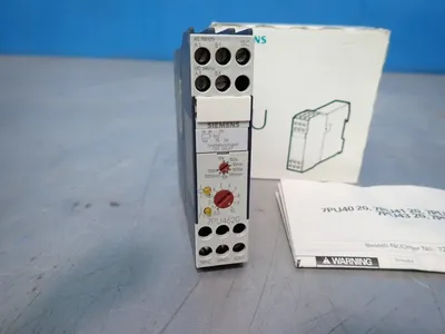 NEW SIEMENS 7PU46202AJ20