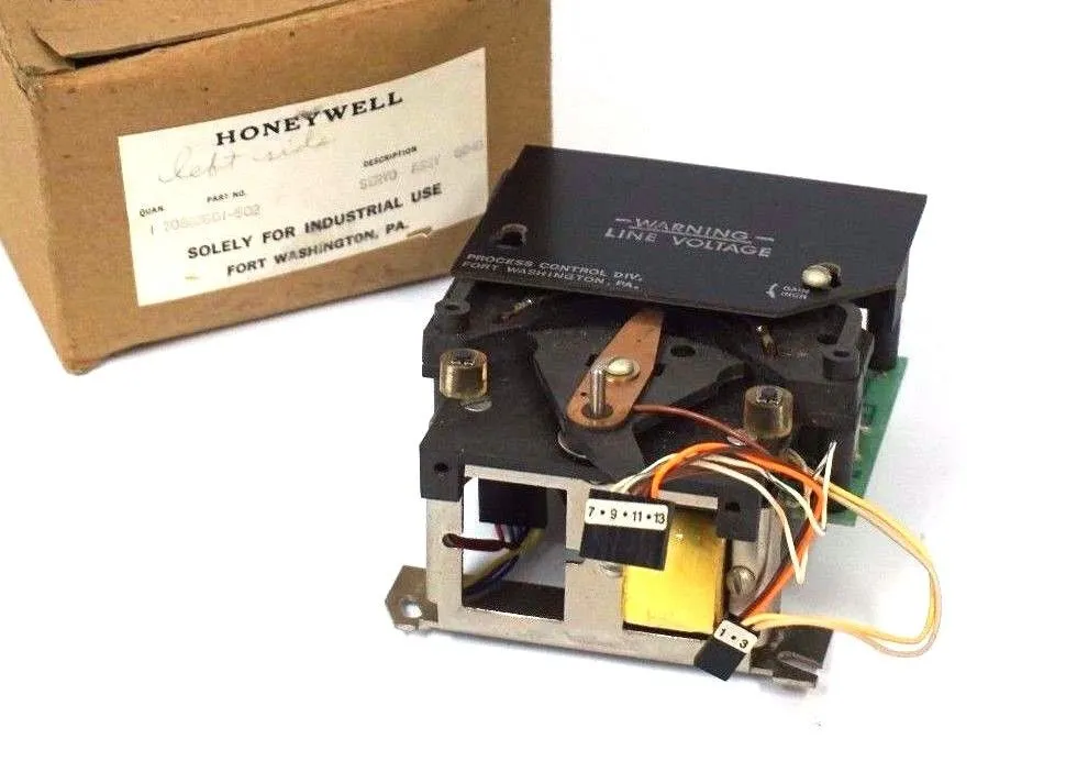 USED HONEYWELL 30683601-502 SERVO ASSEMBLY 8040 , 30683601502