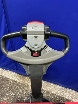 USED RAYMON 8210