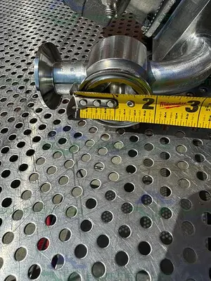 USED 3 ITT PURE FLO ADVANTAGE STAINLESS STEEL DIAPHRAGM VALVE W/ 1" SANITARY FITTINGS