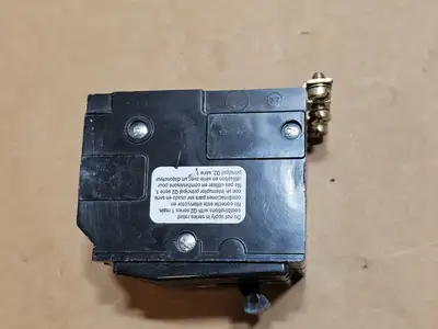 Used SQUARE D QOB315 Switchgears British Columbia CA | Lenmark #1438564