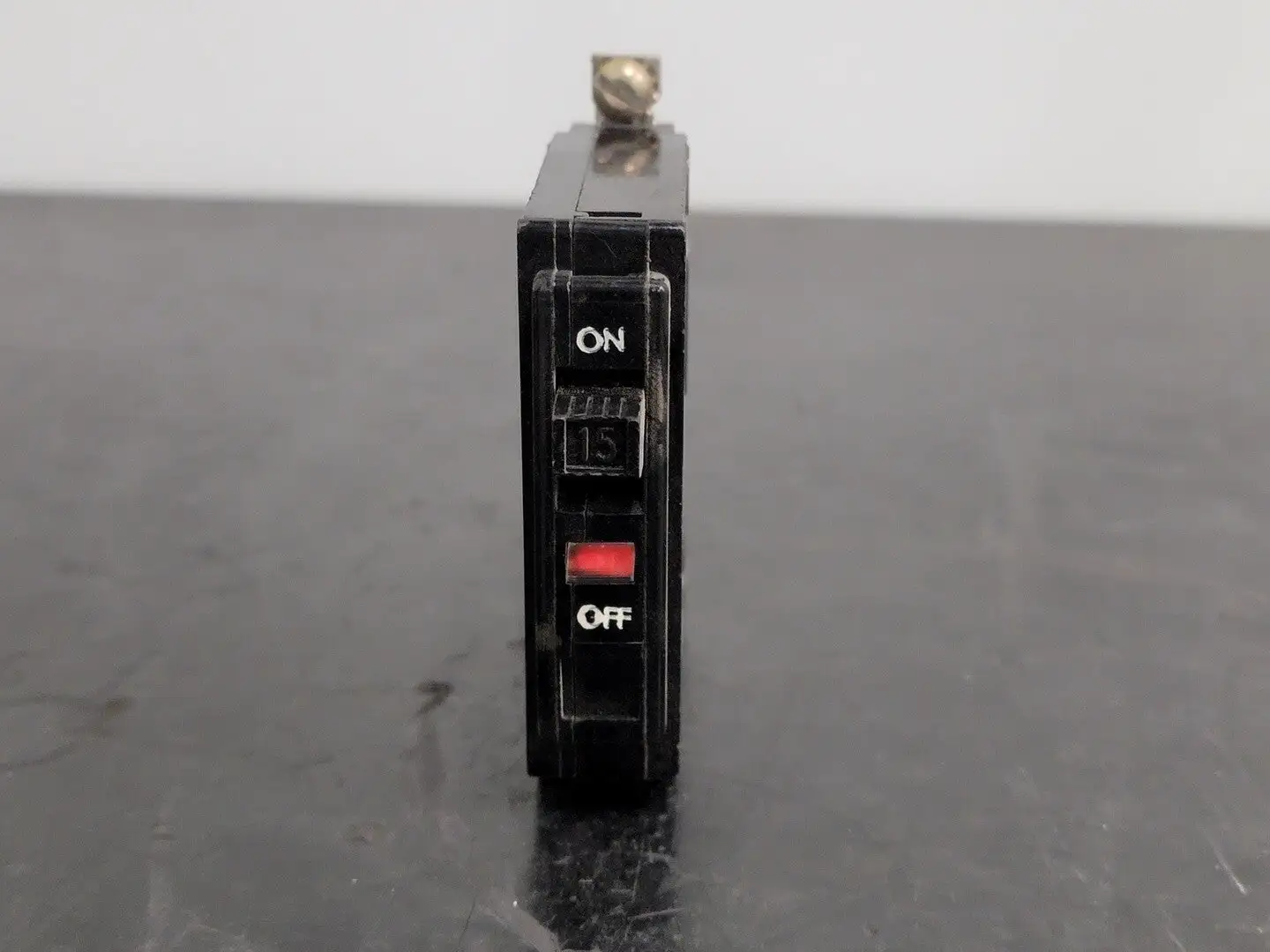 USED SQUARE D QO115