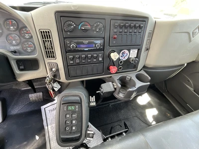 Used 2013 INTERNATIONAL 7500 Bucket (boom) trucks California US | Big Truck & Equipment #1412285