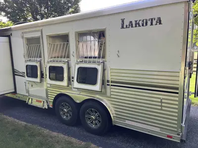 Used LAKOTA CHARGER Livestock Trailers Nebraska US | Trustworthy Equipment #1403573