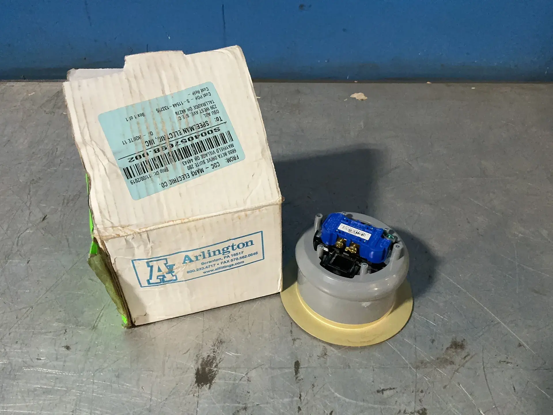 Used ARLINGTON FLBC4980 Electrical Boxes Ohio US | HGR 24 #1280354