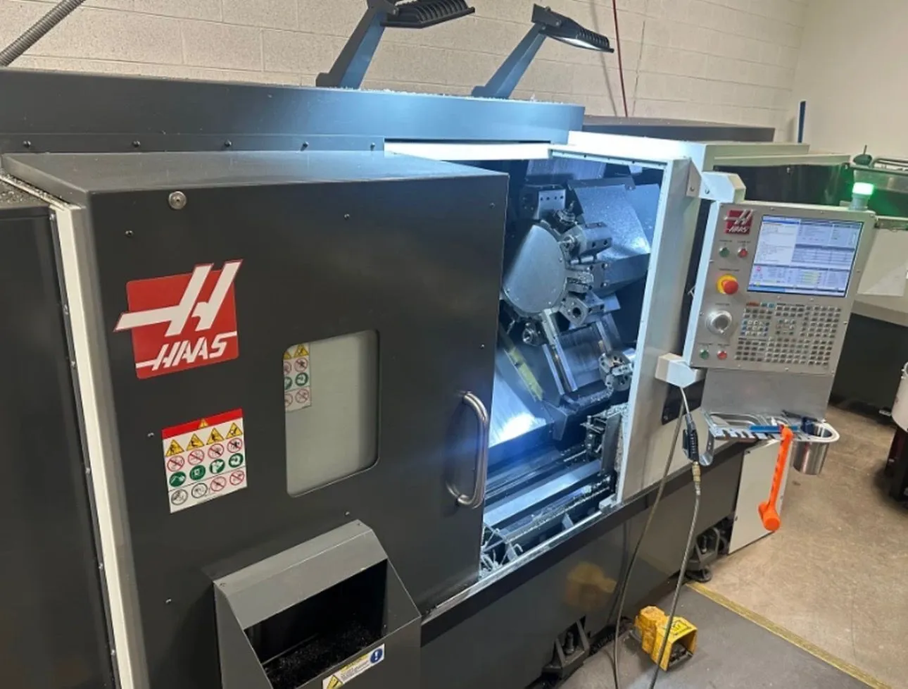 USED 2021 HAAS ST-35Y