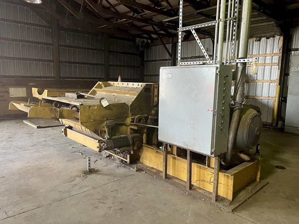Schutte 250 HP Pallet Shredder
