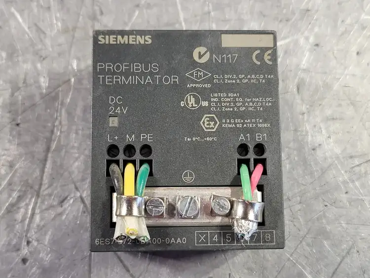 Used SIEMENS 6ES7972-0DA00-0AA0 Cable & Wire British Columbia CA | Lenmark #249977