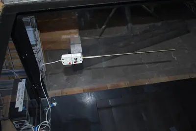 ENVIRONMENTAL TEST CHAMBER WITH HEAT W/ OMEGA TEMPERATURE CONTROLLER & TIMER