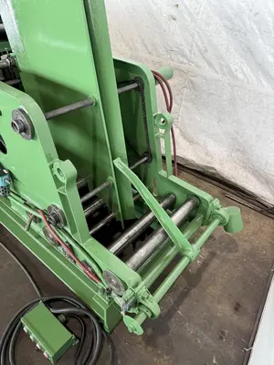8,000 LB X 18" X .250" REGAL COIL CRADLE & STRAIGHTENER. STOCK #1226924