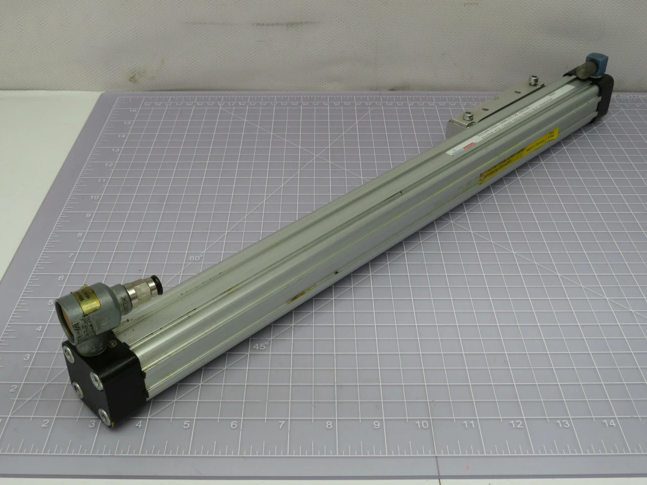 Used ORIGA _UNKNOWN_ Pneumatic Cylinders | OCO Industrial #1597218