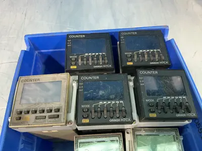 Used OMRON _UNKNOWN_ Counters/Timers Ohio US | HGR 24 #1345485