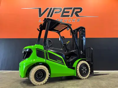 Used 2026 Viper FB30 4-Wheel Sit down Electric Counterbalance Forklifts New York US | United Lift #1446668