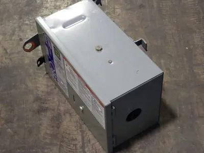 USED SQUARE D PFA32100G