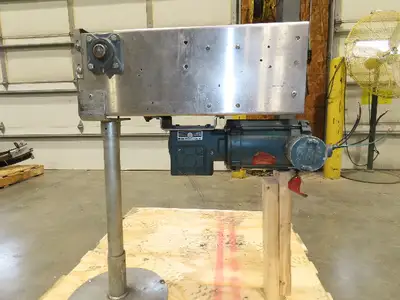 7.5" Tabletop Belt Stainless Bottle Conveyor 24" Drive Section 460V 3PH