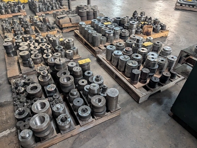 Used _UNKNOWN_ _UNKNOWN_ Punches & Dies Texas US | IRS Auction #1320702