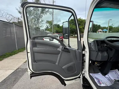 Used 2019 ISUZU NPR XD Reefer Trucks Florida US | Truck and Van Outlet #1509164