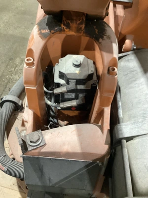 USED 2008 KUKA KR 100-2 PA