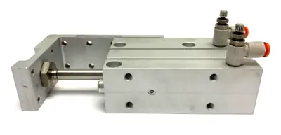 MXH20-40Z | SMC  Pneumatic Compact Slide Cylinder Table 0.7MPa Max 2C8-1ND - Used
