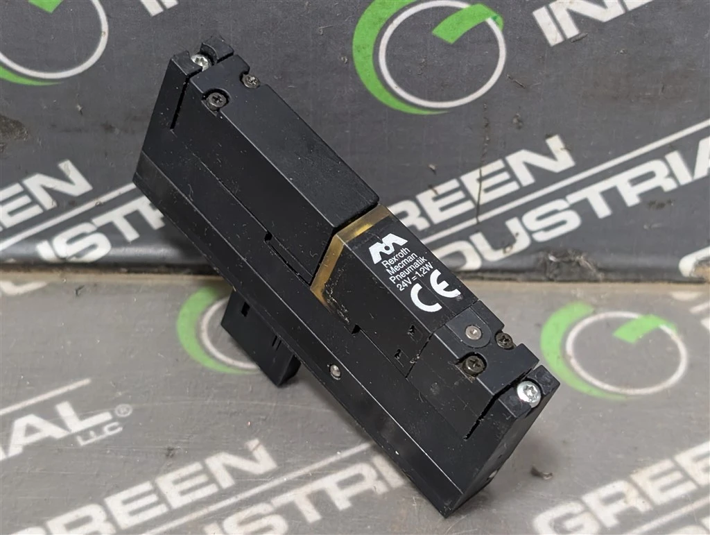 Bosch Rexroth 079-314-551-8 Mini Solenoid Valve 049 387 070 7 24VDC Used