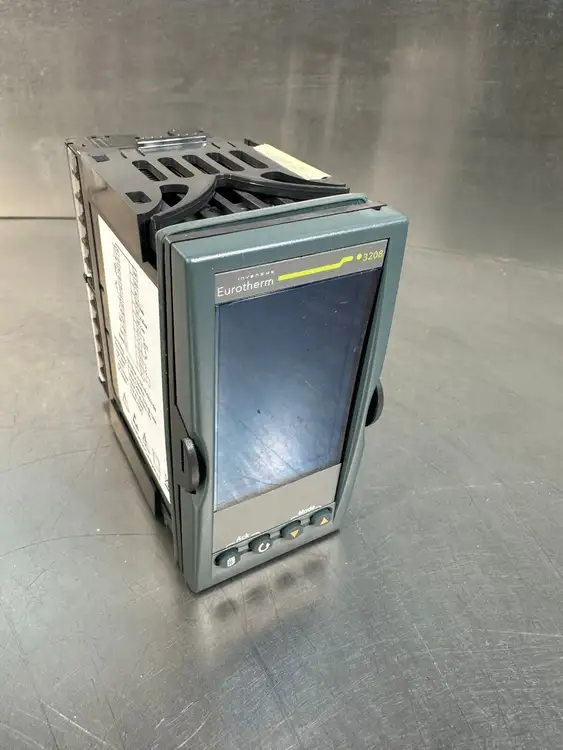 Used Eurotherm 3208/CC/VH/LTDX/X/RCL/G/ENG/ENG Temperature Controls South Carolina US | Palmetto Automation #1159741