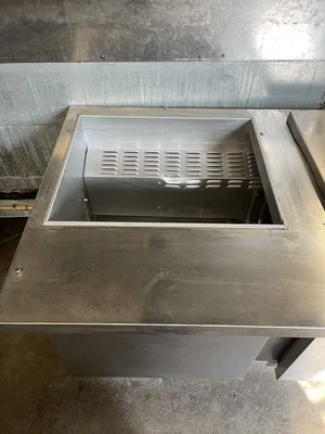 174-0117 Continental SW60 60” Pan Rail Self Contained Prep Table Cooler