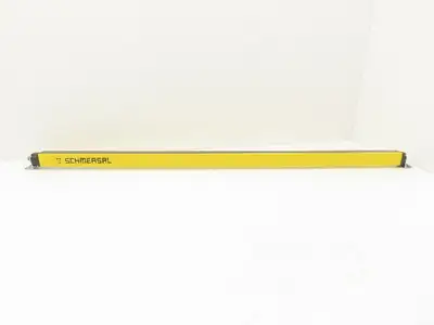 Schmersal SLC440COM-E-0890-14 Safety Light Curtain Transmitter Only
