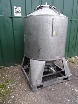 1,000L Nimix S/S Enclosed Mixing Tank