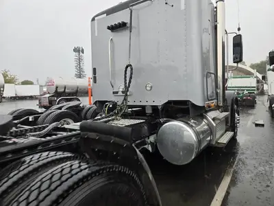 USED 2023 FREIGHTLINER CORONADO 122 SD