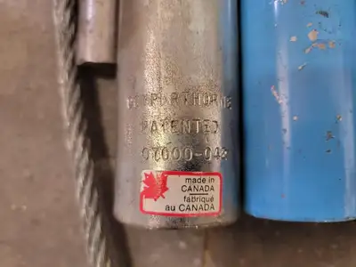 OTC 10-Ton Jack  6 1/8'' stoke W/ cabel clamp dies