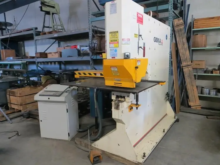 Used GEKA _UNKNOWN_ Single End Punches New York US | Federal Equipment #205334