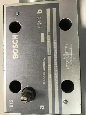 USED BOSCH 0 810 001 776
