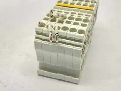 ZDU 2,5/4AN WS | Weidmuller  Feed-Through Terminal Block White 1683480000 LOT OF 6 - Used