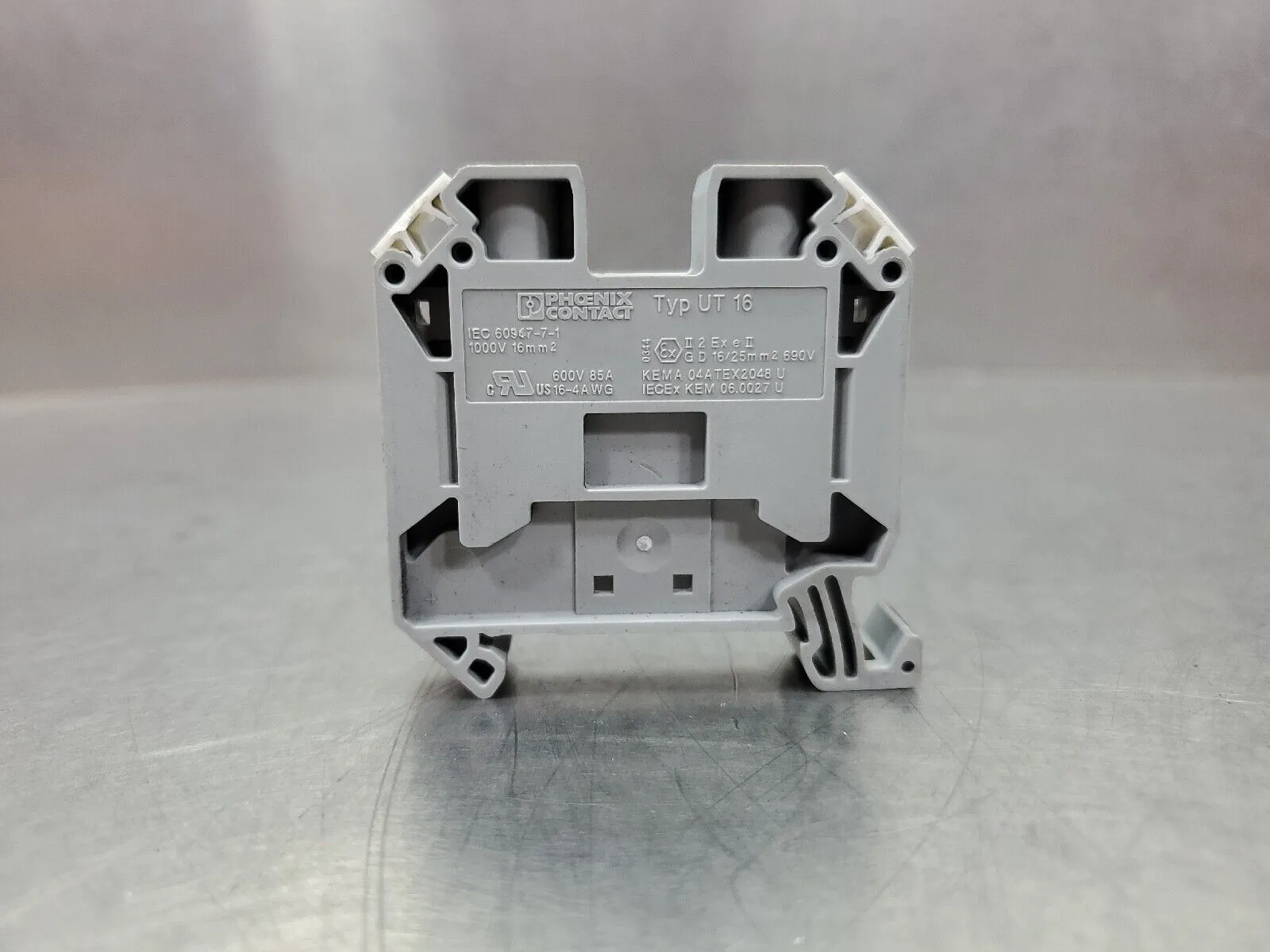 Phoenix Contact Typ UT 16 Terminal Block. 4D-8